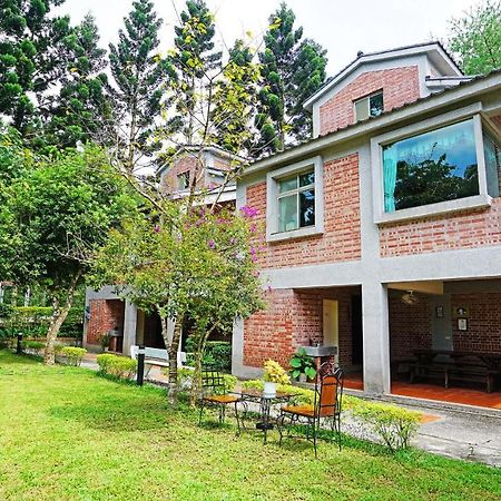 Red Brick Villas Наньчжуан Экстерьер фото